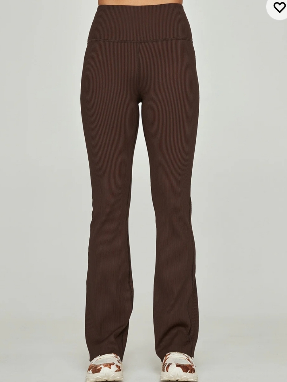 Carbon38 Ribbed Flare Size M  Yoga, Athleisure,gym Pants.